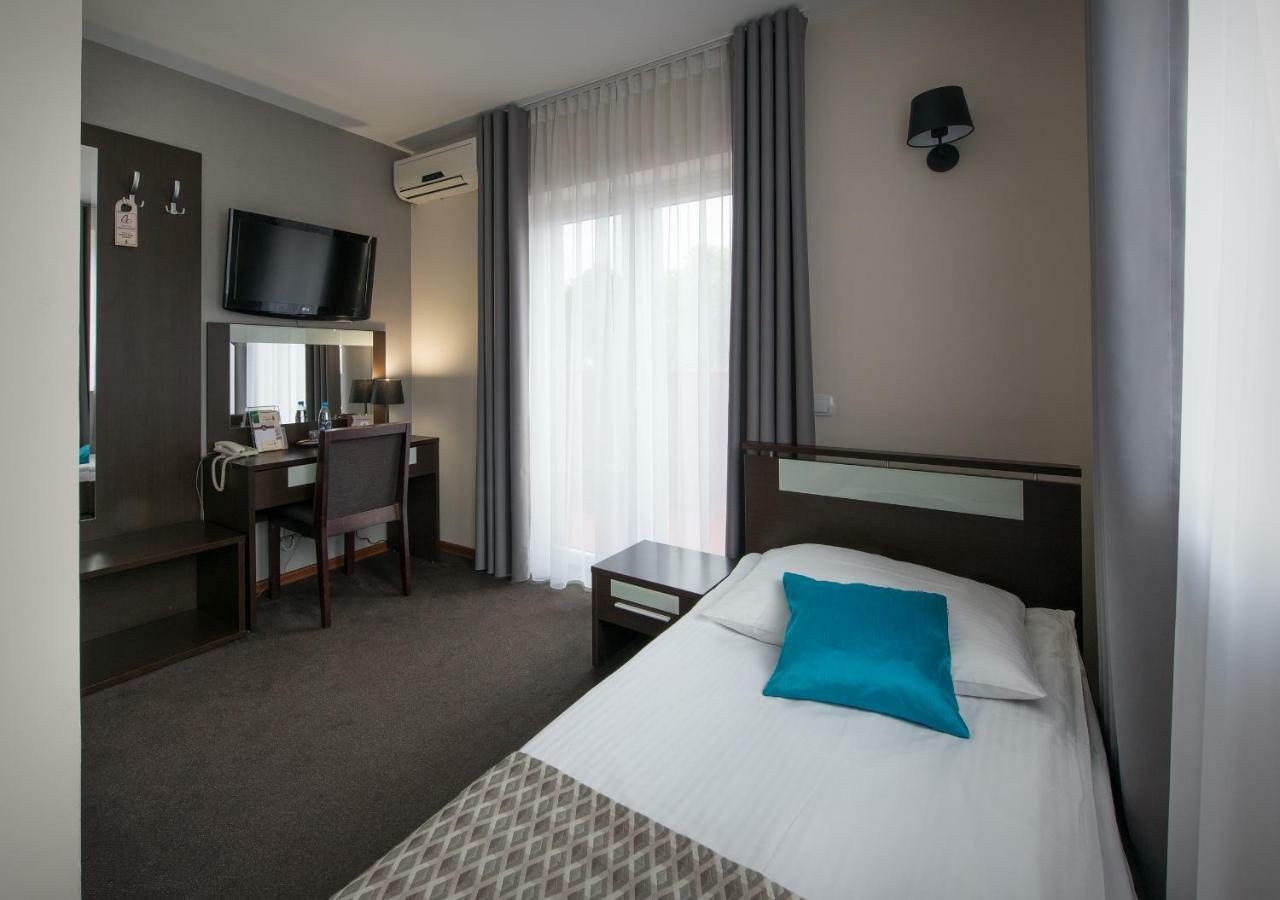 Hotel Capitol Biała Podlaska Extérieur photo