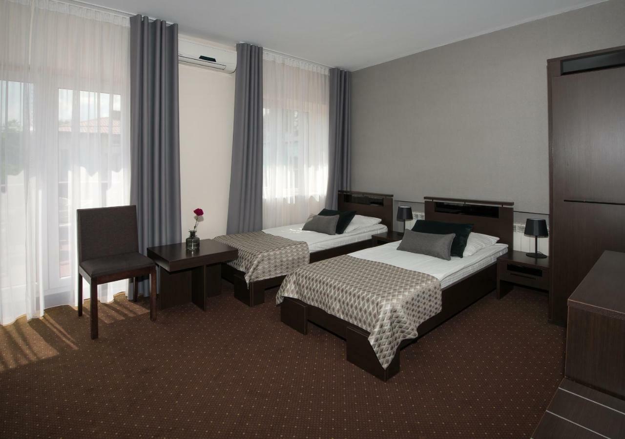 Hotel Capitol Biała Podlaska Extérieur photo
